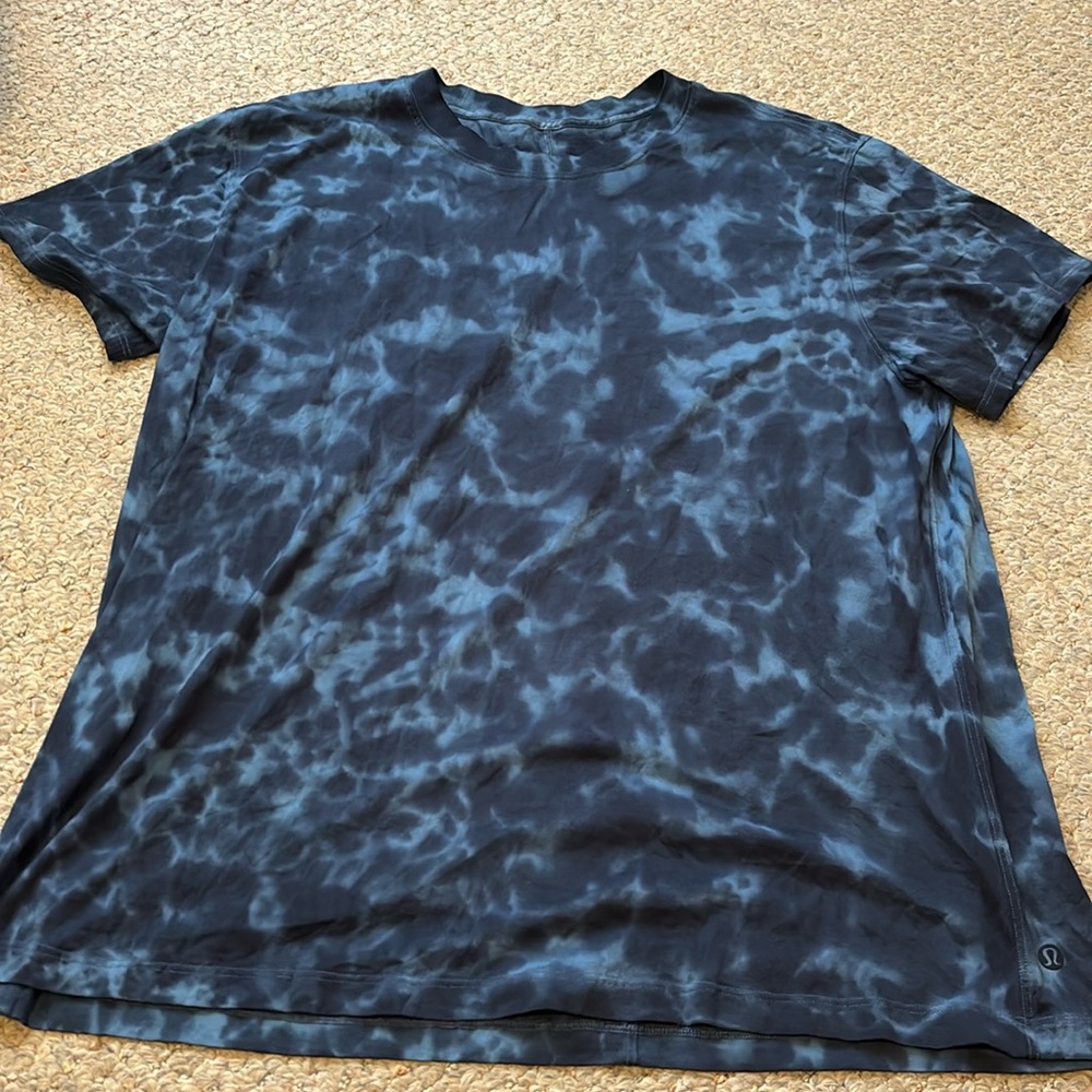 Lululemon oversized tee